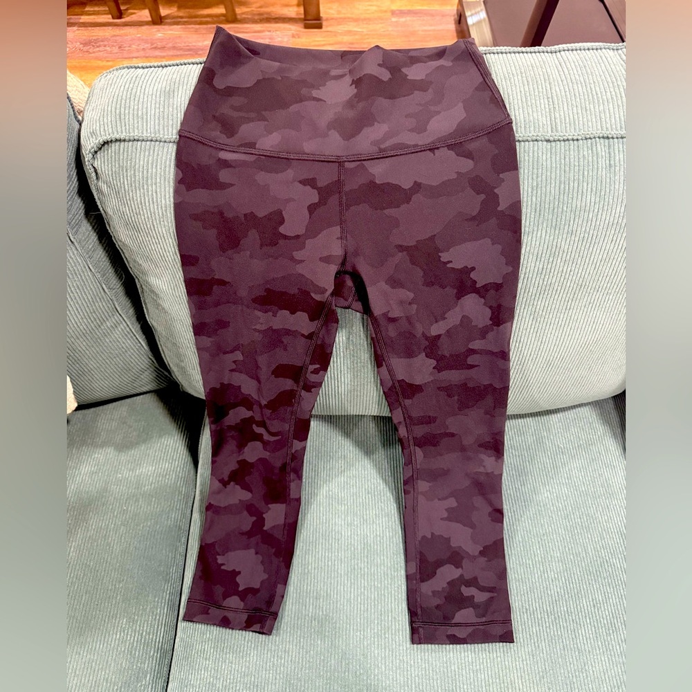 Lululemon Wunder Under Crop HR 21" Black NWOT - Picture 13 of 13